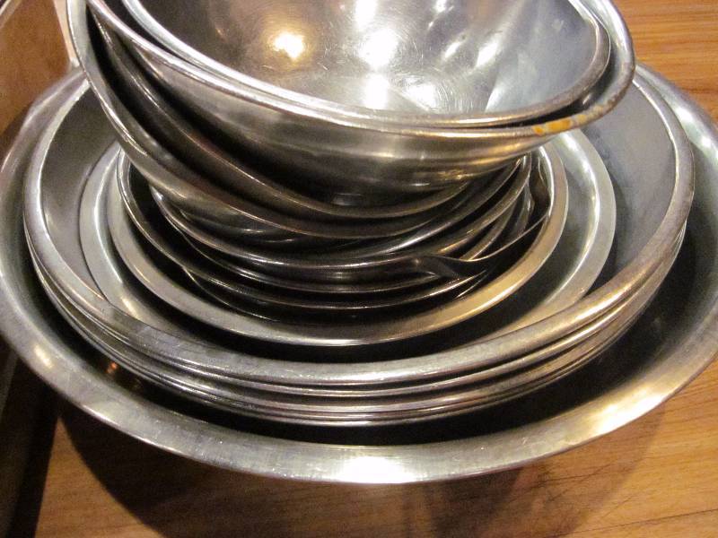 lot 232 image: Large Pans and Mixing Bowls