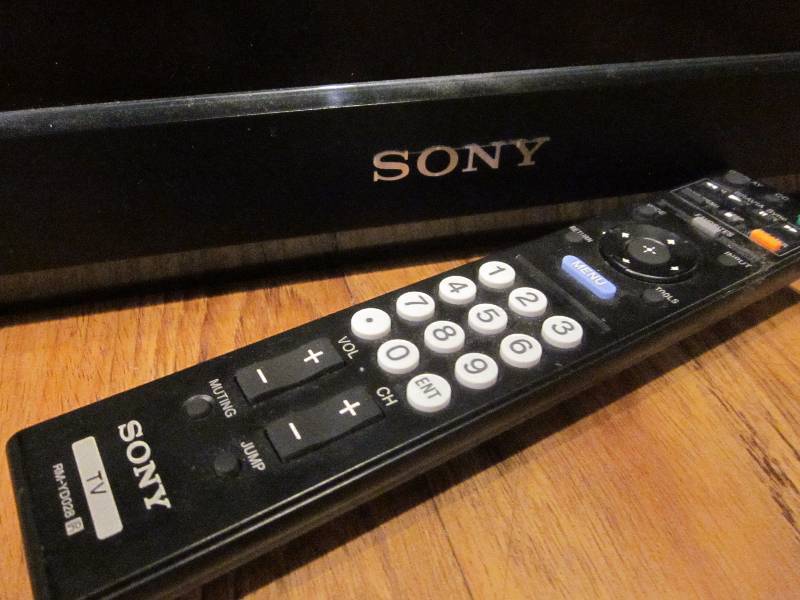 lot 267 image: Sony Flat Screen TV