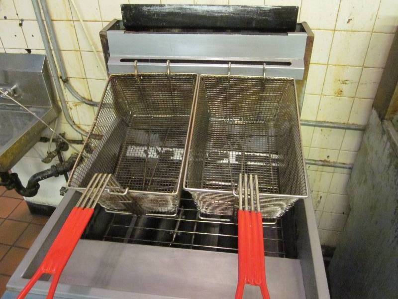 lot 4 image: Vulcan LG Series Gas Fryer