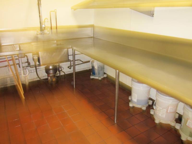 lot 5 image: Dish Rinsing Station
