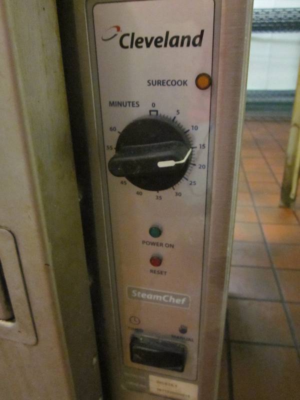 lot 16 image: Cleveland Steam Chef