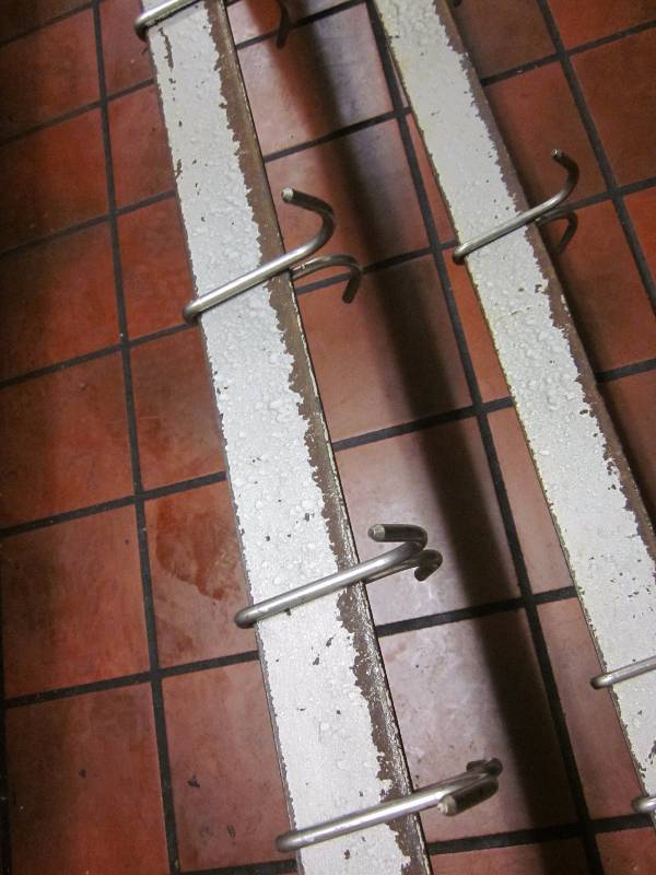lot 28 image: Pot Rack