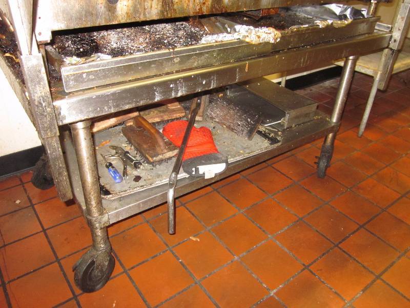 lot 37 image: Grill & Table