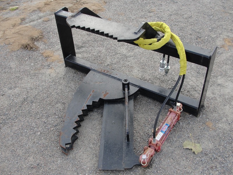 Unused WildKat Tree Shear