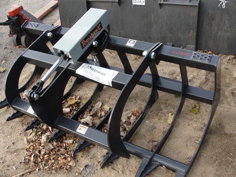 66 Tomahawk Grapple