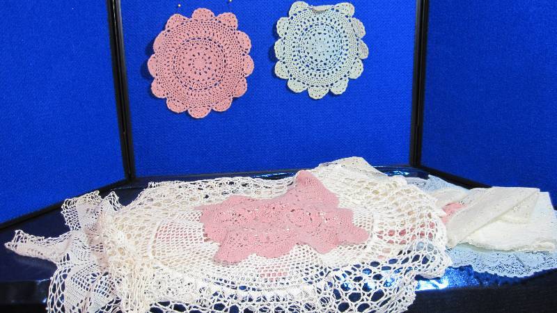 Asst Doilies