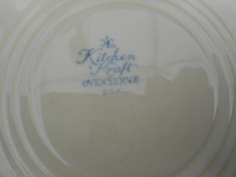 ANTIQUE KITCHEN CRAFT 4 CUP BOWL