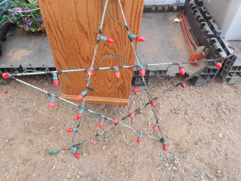 METAL LIGHTED CHRISTMAS STAR