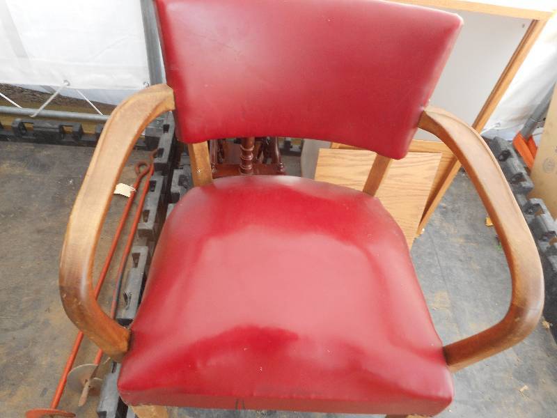 VINTAGE WOODEN AND LEATHER CHAIR