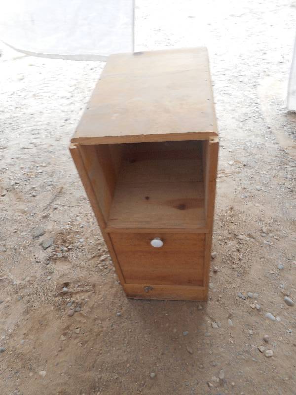 ALL WOOD STORAGE CABNET