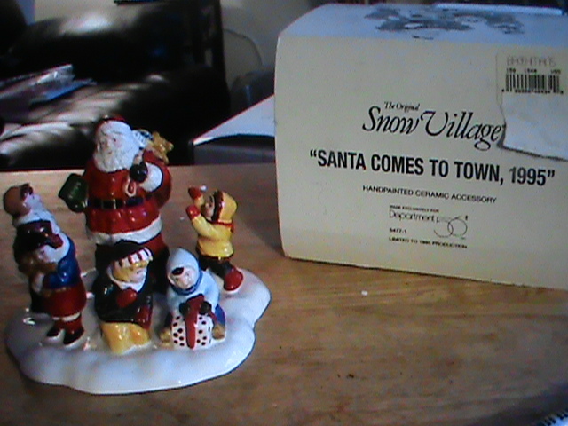 Dept. 56 - Santa Comes to Town - 1995