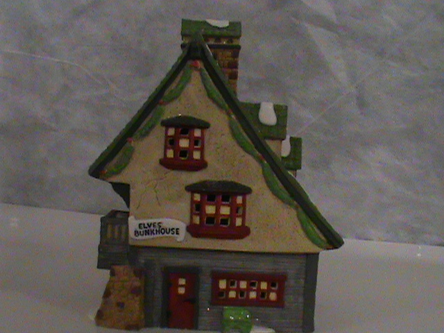 Dept. 56 - Elf Bunkhouse