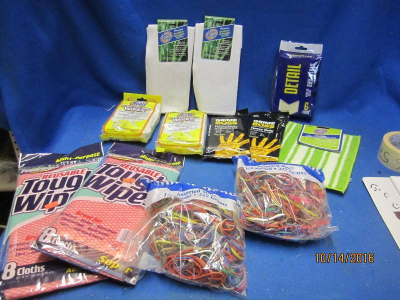 Lot of cleaning supplies...