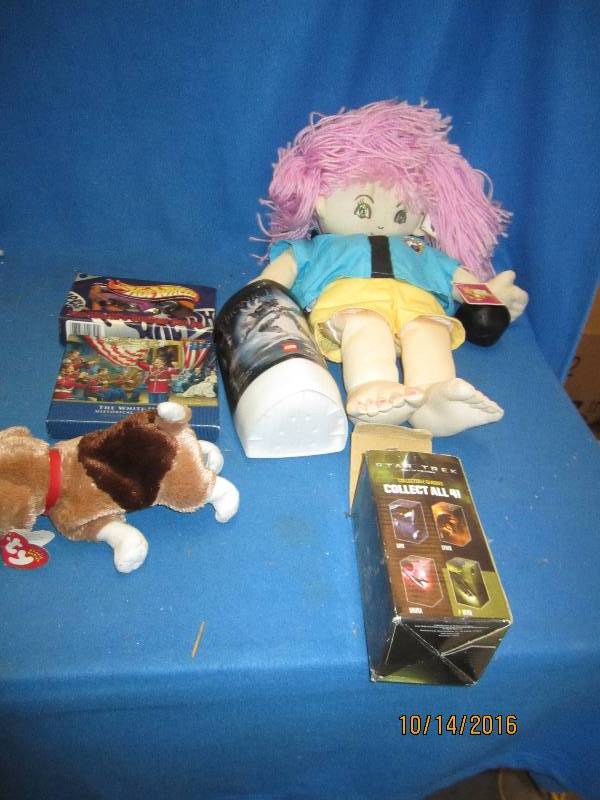 Lot of collector toys...
