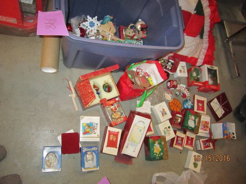 Bin of christmas dcor...