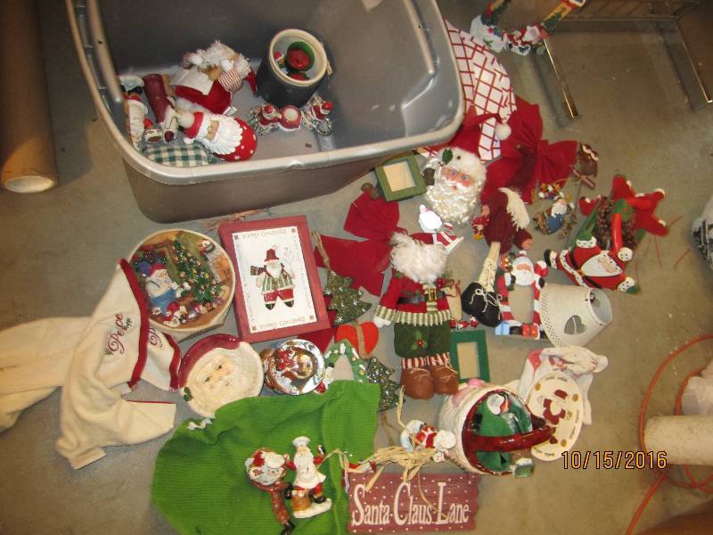 Bin of christmas dcor...