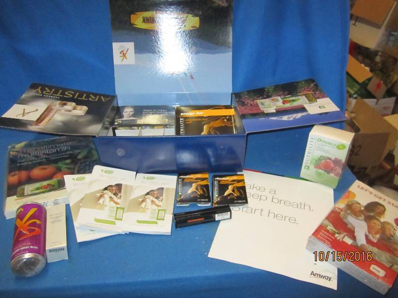Artistry starter kit with product s...