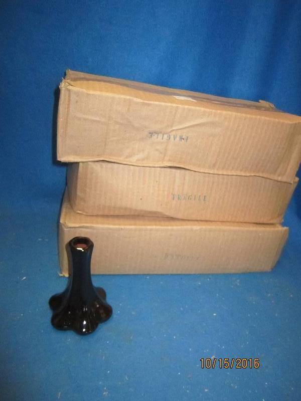 Lot of small dark brown vases 6 pac...