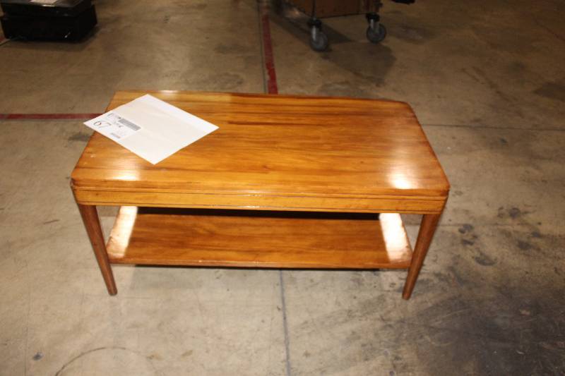 lot 67 image: Coffee Table, 17 x 34 x 16