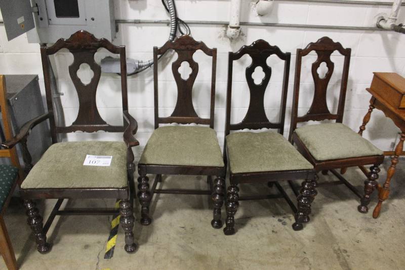 lot 107 image: Dining Room chairs (4)