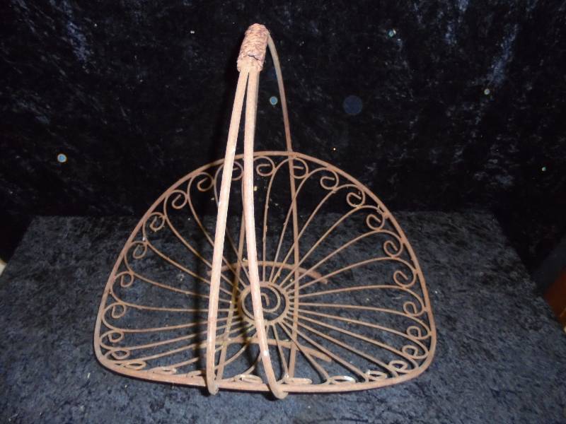 Metal Ornate Log Holder, 24x18x21