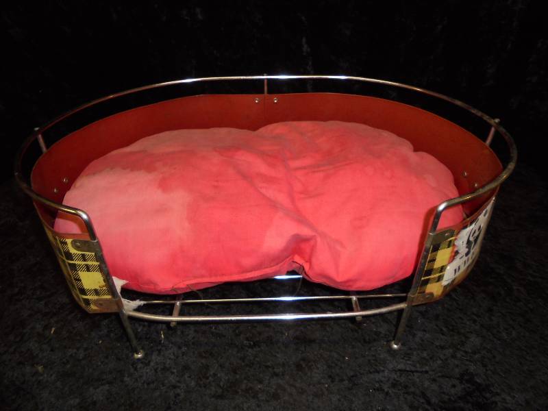 Vintage Pet Bed, 9x23x15