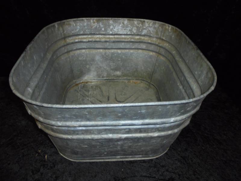 Galvanized Tub, 11x19x19