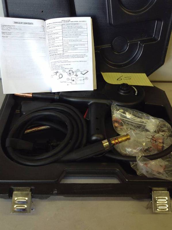 lot 65 image: Lincoln Electruic Magnum 100SG Spool Gun Never Used