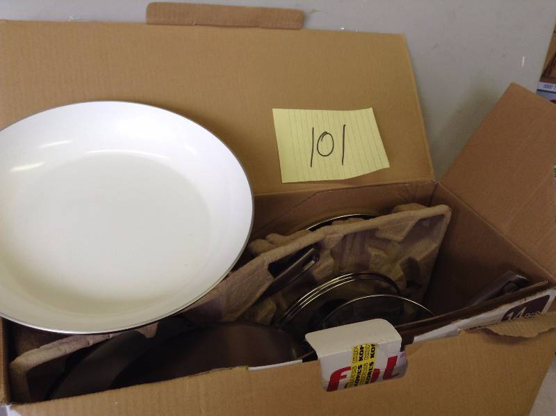 lot 101 image: T-Fal 14 PC Cookware Set Never used