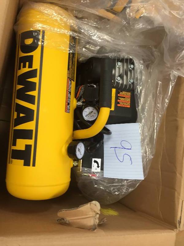 lot 95 image: Dewalt Duty 4 Gal (15.1 L) 1.1 HP continuous electric stacked tank Stock and actual photos used to display item  in new working conditions