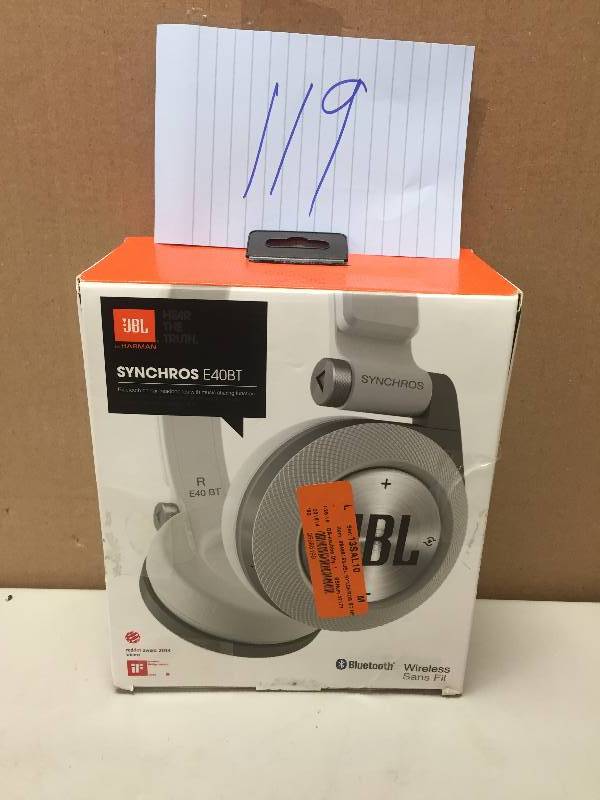 lot 119 image: JBL Synchros E40BT