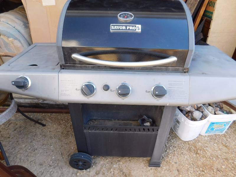 working gas grill