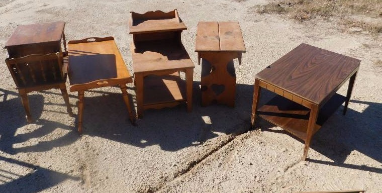 lot of end table and coffee table