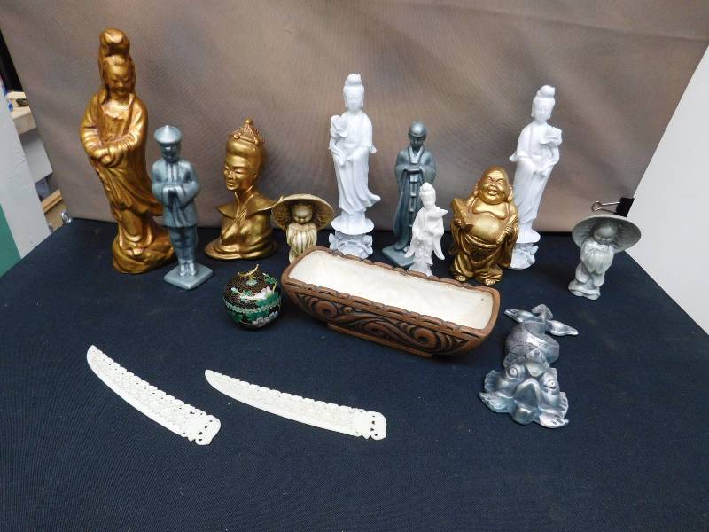 Asian room dcor items
