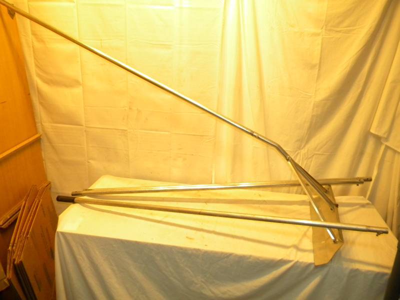 lot 42 image: Snow Roof Rake