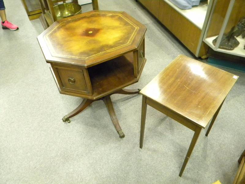 lot 73 image: Vintage Table Lot