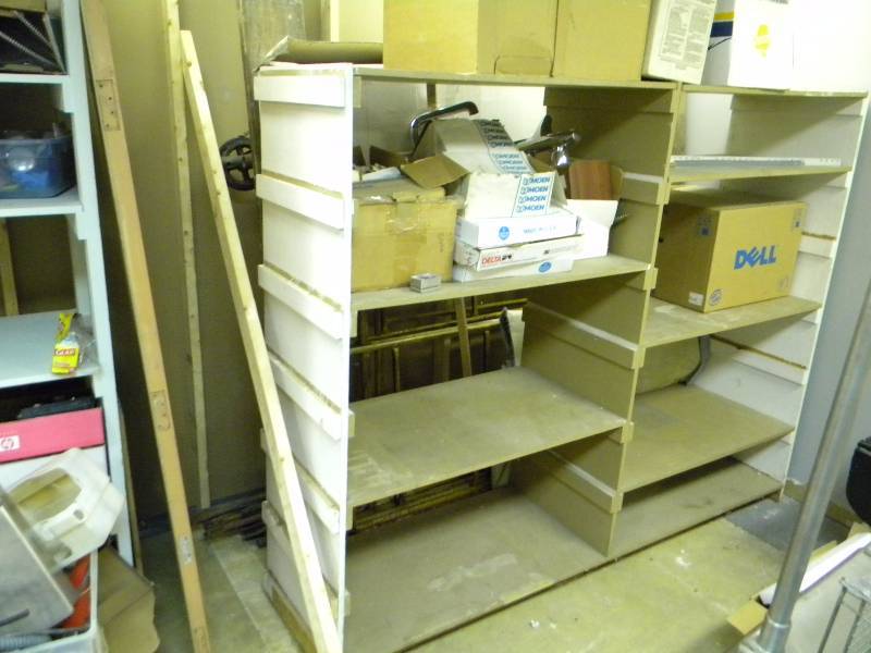 lot 118 image: Shelving Unit