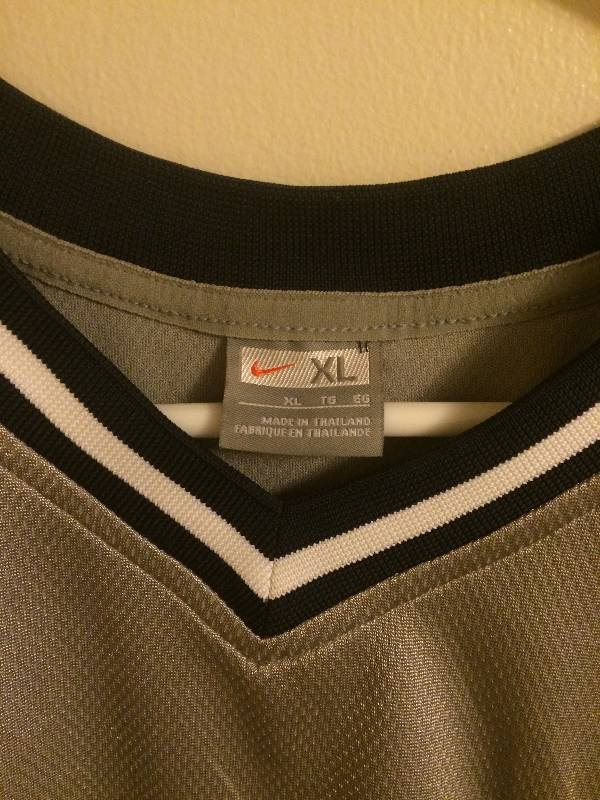 Nike Sleeveless Shirt