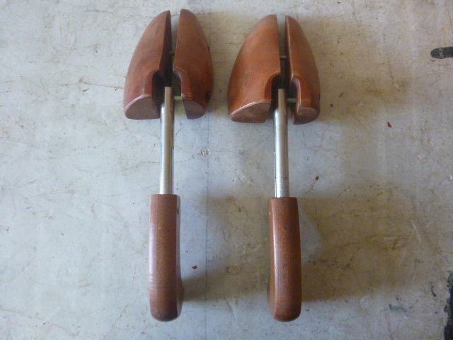 lot 60 image: Mohawk Shoe Stretcher