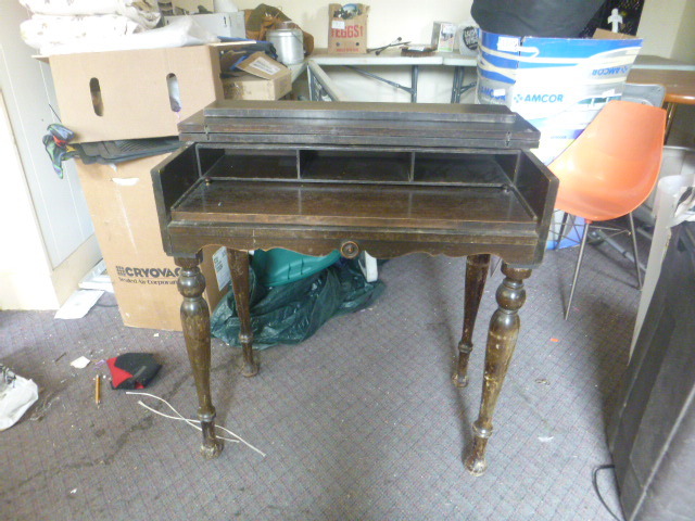 lot 74 image: Vintage Writing Desk