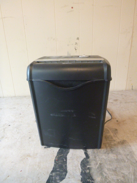 lot 75 image: Aurora Paper Shredder
