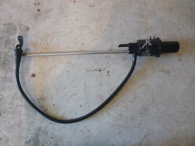 lot 121 image: Keg Tapper