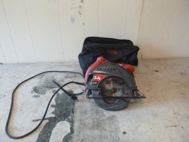 lot 122 image: Skilsaw Circular Saw
