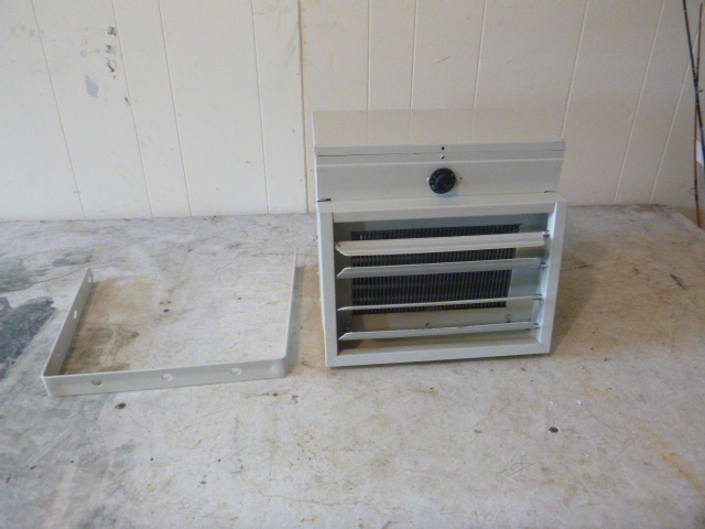lot 124 image: Heater