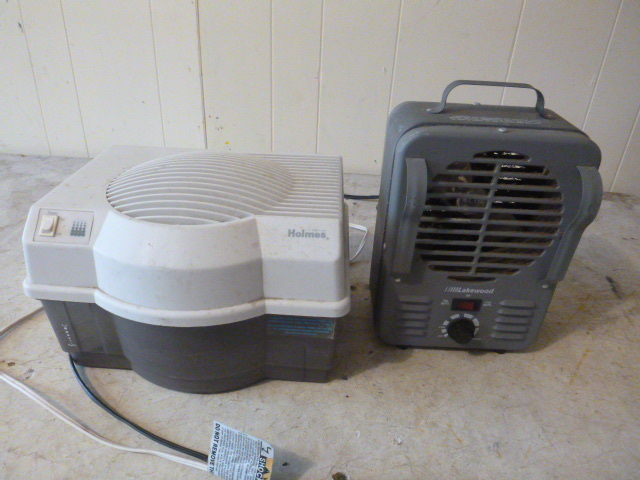 lot 147 image: Holmes Humidifier and Lakewood Electric Heater