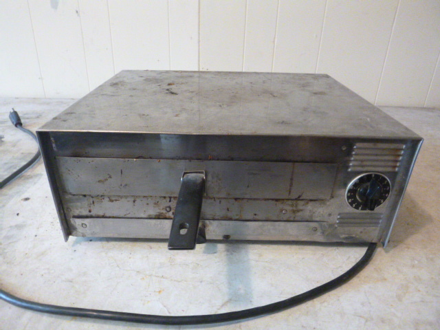 lot 148 image: Pizza Oven