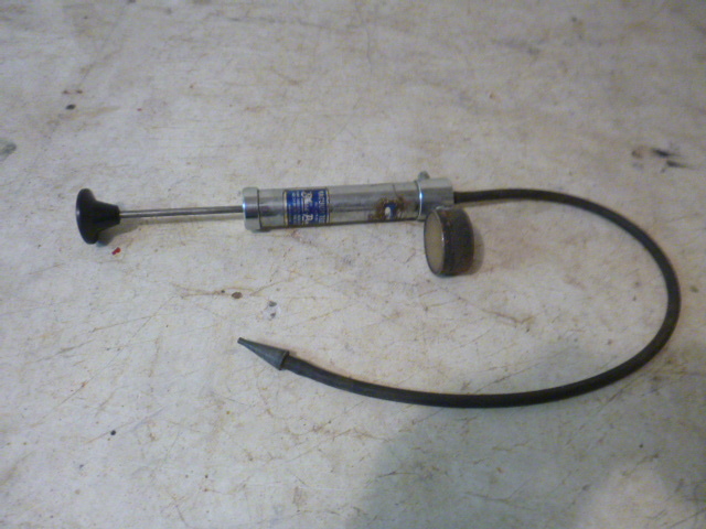 lot 171 image: Blue Point Vacuum Tester