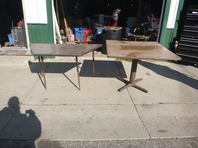 lot 190 image: 2 Tables