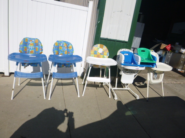 lot 210 image: 5 High Chairs and 2 Booster Seats