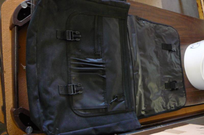lot 101 image: Computer Bags